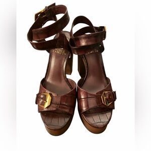 Vince Camuto Burgandy Croc-Embossed Heels